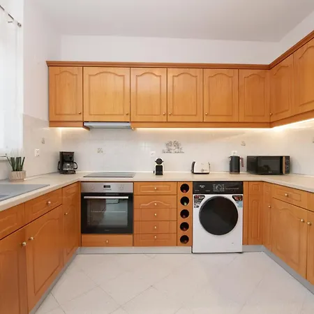 Casa Serena * Lardos